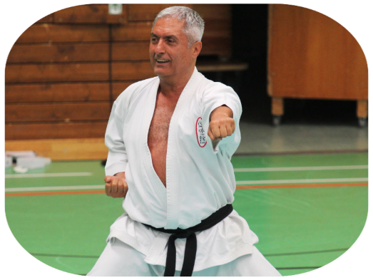 Erfolgreicher Karate- und Mentaltrainer